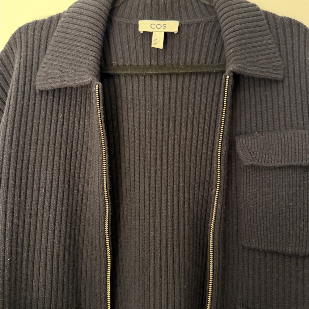 COS Ribbed Zip-Front Cardigan Jacket in Navy Blue - Picture 4 of 5